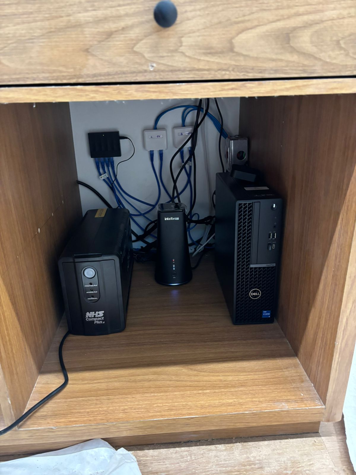 Instalação de rede interna em prédio comercial